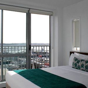 Barclay Suites